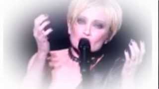 Patricia Kaas  quotUne derniere foisquot hommage a sa Maman [upl. by Hsaka]