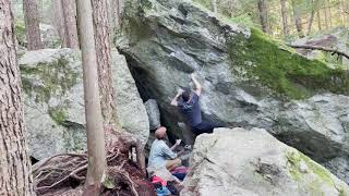 Slingshot V2  Squamish Bouldering [upl. by Germann251]