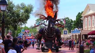 FRONT ROW Disneyworld Parade Fire [upl. by Ardelle]