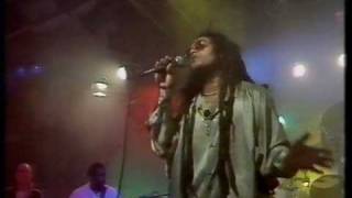 MAXI PRIEST  DANCING MOOD  LIVE 85 [upl. by Seem526]