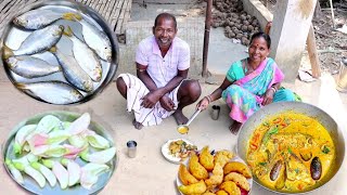 SEA FISH masala curry with brinjalamp BOK FLOWER pakora cooking and eating by santali tribe family [upl. by Nyliram]