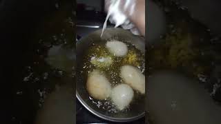 mysore bonda with kobbari chutneyఇలా చేసి చూడండి viralshorts foodyoutubeshortkitchentrending [upl. by Gereron]