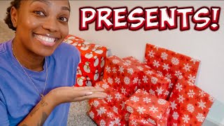 VLOGMAS DAY 24 LETS WRAP THESE PRESENTS  HoldenItDown [upl. by Corinne735]