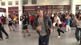 Flash mob allaeroporto di Ciampino [upl. by Marlowe349]