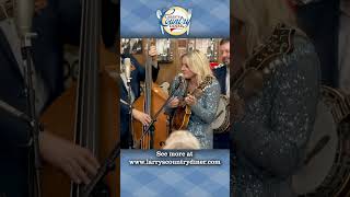 officialchannelrhondavincent sings quotWhat Aint To Be Just Might Happenquot LarrysCountryDiner [upl. by Jessee481]