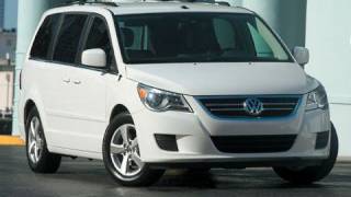 2009 Volkswagen Routan Minivan  Walkaround [upl. by Axel]