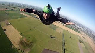 Friday Freakout Skydivers FORGET To Pull Parachute Saved By AAD Altitude Awareness Fail [upl. by Eliades]