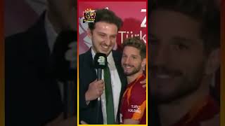 Galatasaraylı Dries Mertensten Emre Kaplana Sevgi Gösterisi [upl. by Meta]