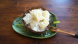 Steamed Tapioca Cassava Kuih With Coconut [upl. by Yetah]