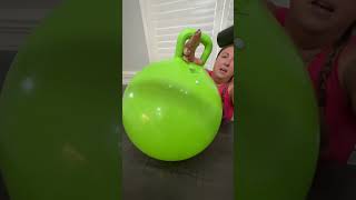 EVERICH TOY Hopper Ball Review [upl. by Galan]