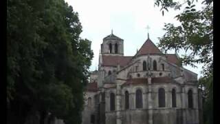 Vézelay en de SteMadeleine Basilic France  Bourgogne [upl. by Osber778]