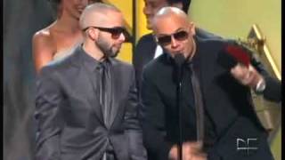 Wisin amp Yandel ganan mejor cancion urbana Latin Grammys [upl. by Rheba]