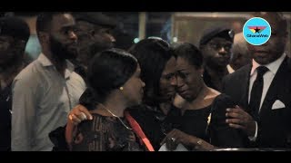 Kofi Annans daughter sheds tears as remains of father arrive in Ghana [upl. by Sammer102]