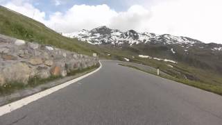 Burgman 650 v Yamaha R1 down the Stelvio pass [upl. by Bridge]