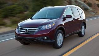 Honda CRV SUV Review  Edmundscom [upl. by Lacym]