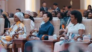 La première Dame chinoise 🇨🇳rencontre avec les épouses des chefs détats africains 🇸🇳🫶 [upl. by Jankey98]