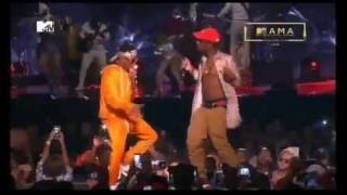 WizKid LIVE Performance MTV MAMA Awards 2016 x DJ Maphorisa x DJ Bucks [upl. by Aimil787]