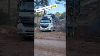 Ormanda Tercihiniz Hangi Araç Olurdu  Hangi Araç Burayı Soluksuz Çıkardı Sizce   Mercedes Trucks [upl. by Weisler]