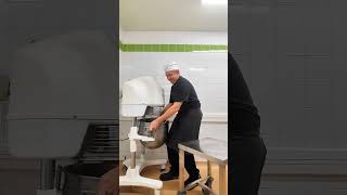 cest pas une vinaigrette cest une mayogrette 🤡 cantine shortsvideo ➡️lecantinier [upl. by Lais]