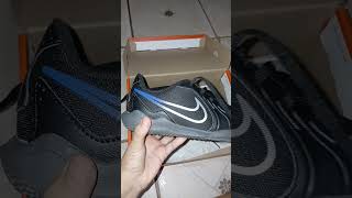 unboxing Chuteira Futsal Nike Tiempo 10 Club nike [upl. by Akemaj]