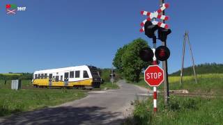 Przejazd kolejowy Ścinawka Średnia PL  2752017  Železniční přejezd  Polish railroad crossing [upl. by Soule]