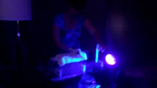 Anne Sauer demonstrates drinks that glow under UV light [upl. by Whitby]