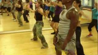 Pegate mas  zumba fitness with Douglas HT Dickinson [upl. by Bathilda]