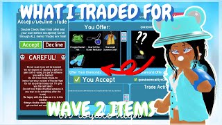 What I traded WAVE TWO ITEMS for In Royale High [upl. by Burkle]