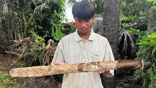 KNIFE MAKING  FORGING A POWERFUL MACHETE FROM THE OLDEST AXLE [upl. by Isyed]