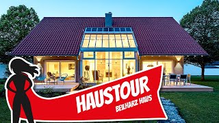 Haustour HolzFertighaus mit Wintergarten und offener Galerie von Beilharz Haus  Hausbau Helden [upl. by Edan570]