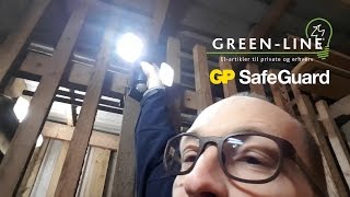 Nem lampe på batteri GP SafeGuard  LED projektør med bevægelsessensor [upl. by Nortad]