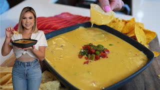 The BEST 10 Minute CHILE CON QUESO DIP [upl. by Brass]