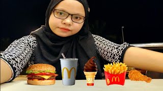 Malamquot kelaparan keluar makan MCD [upl. by Atnauqahs]