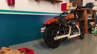 Harley Davidson 2014 Sportster Iron 883 118 Maisto [upl. by Artair]