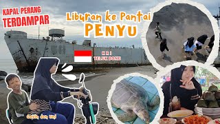 Liburan Seru Ke Pantai Lihat Penyu Kapal Perang Kepiting dan Naik Sepeda Air  Family Vlog [upl. by Dnalor268]