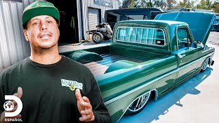 Gran remodelación de una clásica Ford F100 del 68  Texas Metal  Discovery en Español [upl. by Ahsinik116]