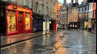 Scotland Walks Edinburgh Walking Castlehill Victoria street to Grassmarket on a rainy morning [upl. by Ataymik]