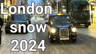 🇬🇧 FIRST SNOW IN LONDON 2024 SNOWFLAKES DANCE IN LONDON CAPTURING THE FIRST SNOWFALL JANUARY 2024 [upl. by Danas]