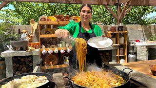 ESPAGUETI ESTILO CHOW MEIN Y ROLLITOS DE REPOLLO CON CAMARONES [upl. by Ayekram347]