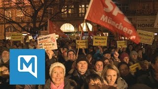 AntiPegida Bewegung am Sendlinger Tor quotIch bin stolz auf Münchenquot [upl. by Eidnac]