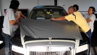 RollsRoyce Ghost Silver Satin Bonnet Wrap 3 wwwtonywrapcom [upl. by Inaluahek]