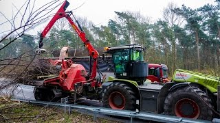 Claas Xerion 5000 mit JENZ HEM 820 Z [upl. by Carney]