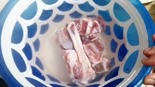 How to Defrost Meat in 10 Minutes  جمے ہوئے گوشت کو پگھلانے کا طریقہJame Gosht ko Kholny KaTarika [upl. by Kehr]