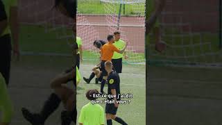 Pas simple un match entre arbitres 😂 arbitre football shorts [upl. by Hose]