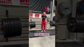 200kg DEADLIFT x 3 suitless Chloe Brennan churning the training sessions out [upl. by Chak]