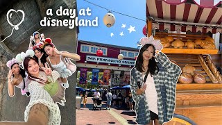 what happens when 12 friends go to disneyland ദ്ദി˵ •̀ ᴗ  ˵ [upl. by Mendel]