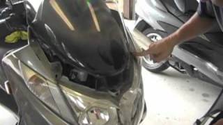 0306 Suzuki Burgman 400 Windshield Removal  MicBergsma [upl. by Kcirdahs57]