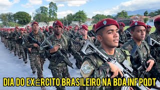 Solenidade Comemorativa ao Dia do Exército Brasileiro na Brigada de Infantaria Paraquedista 🦅 [upl. by Eardnaed]