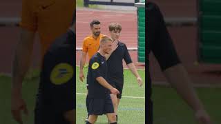 Quand un Arbitre met un carton à un Arbitre 😂 arbitre football shorts [upl. by Benioff458]