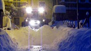 Mezzi spazzaneve durante le bufere di neve nel centro Italia Ascoli e Teramo snow plow [upl. by Gregorio893]